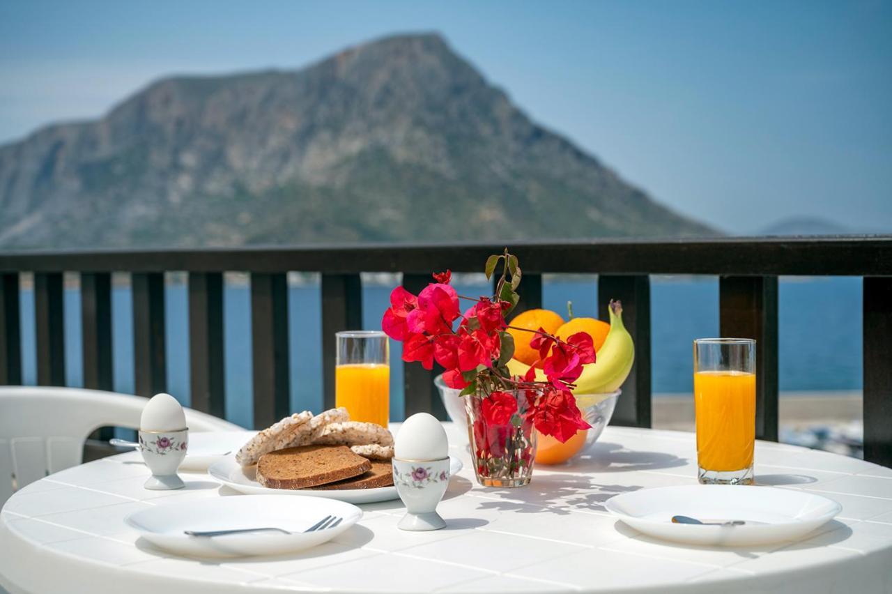 Pelagos Seafront Accommodation - Maria Myrties Eksteriør billede