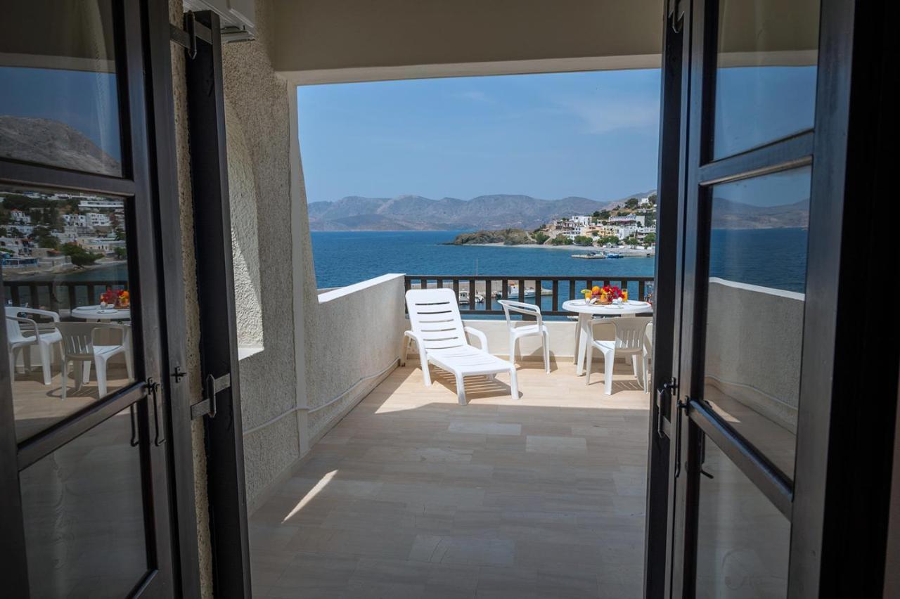 Pelagos Seafront Accommodation - Maria Myrties Eksteriør billede